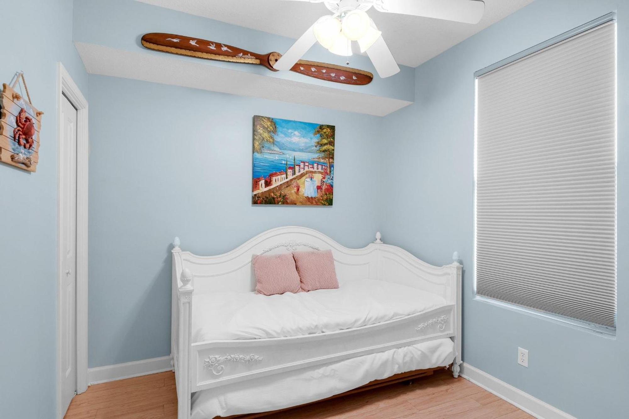 Grandview East 1004